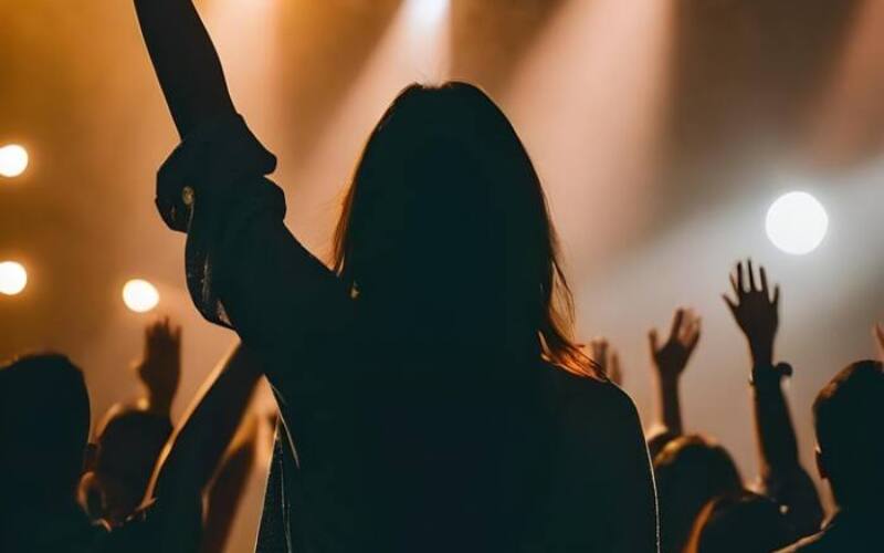 raised hands, worship, christian, spiritual, prayer, crowd, religion, church-8980814.jpg