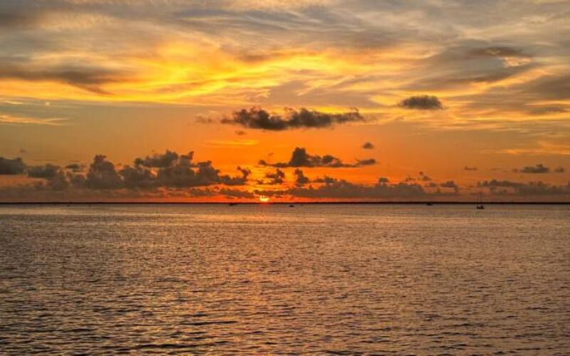 sunset, clouds, orange, sea, sky, atmosphere, nature-8962131.jpg